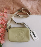 Cartera nine west