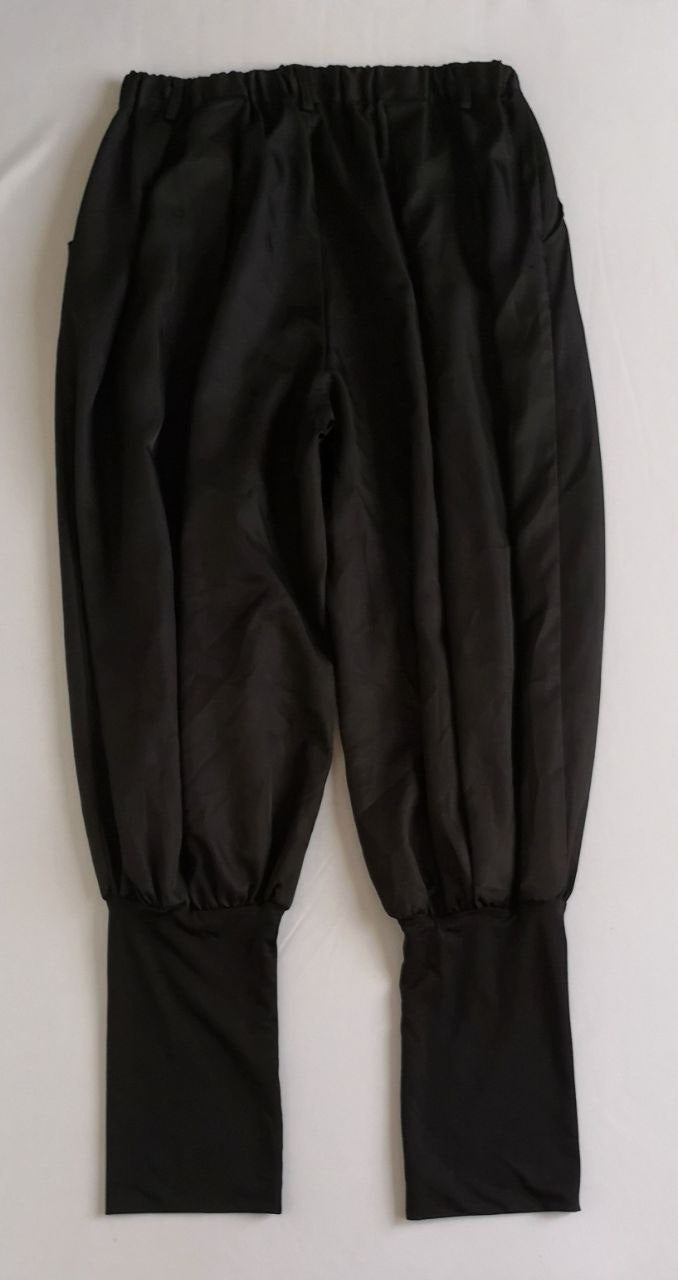 Pantalón bombacho con blusa tela suave