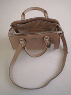 Cartera nine west