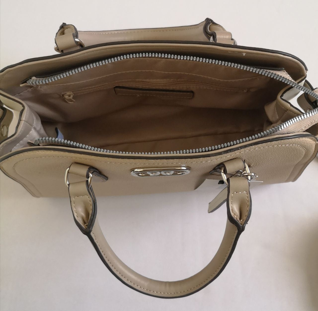 Cartera nine west