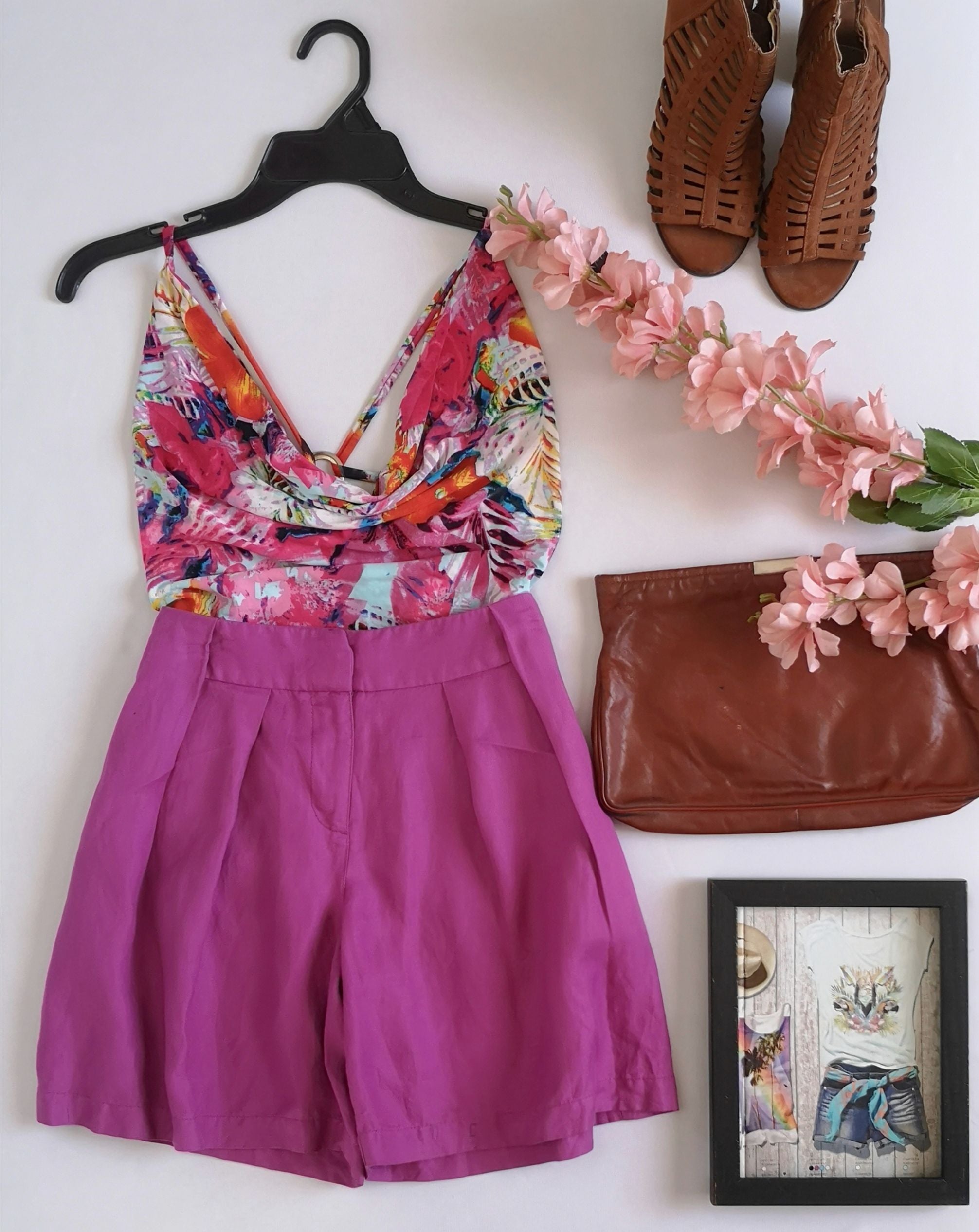Blusa abierta de atrás con short de lino