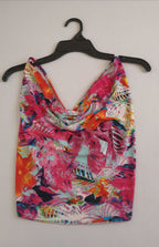 Blusa abierta de atrás con short de lino