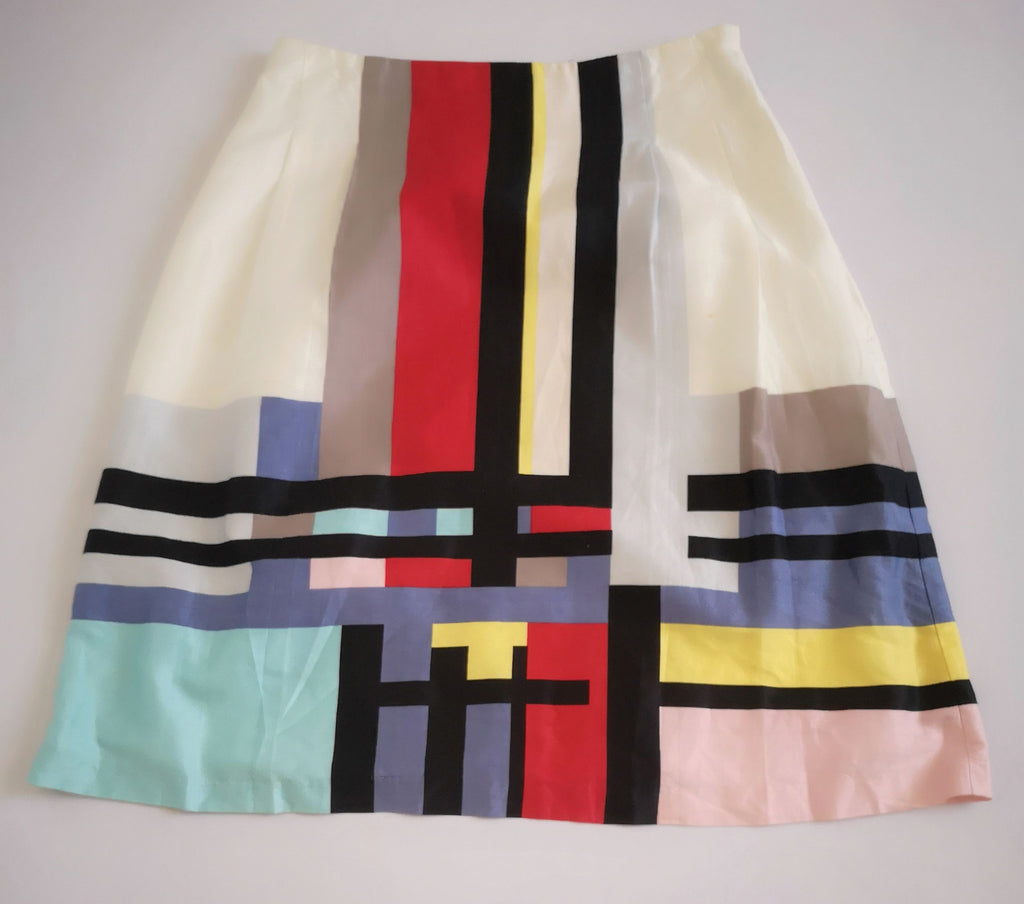 Falda a la rodilla con blusa de tirantes ❤️