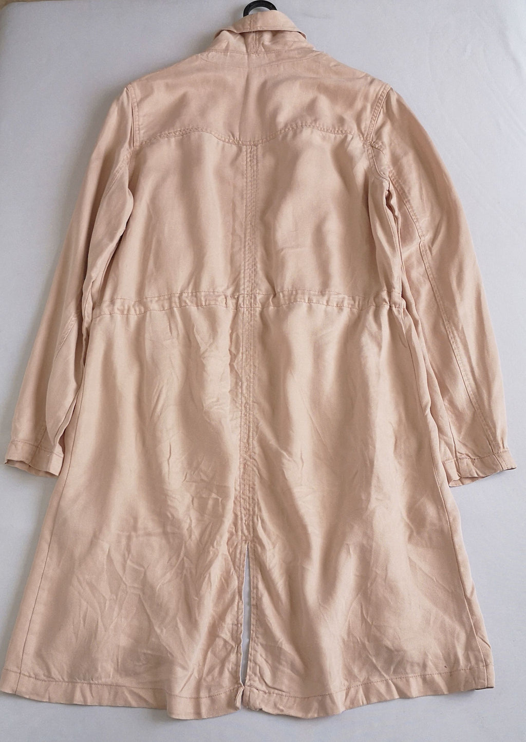 Chaqueta asimétrica con bolsas