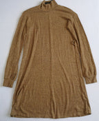 Vestido cuello cerrado incluye cincho