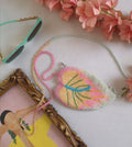 Cartera pequeña bordada de mostacilla
