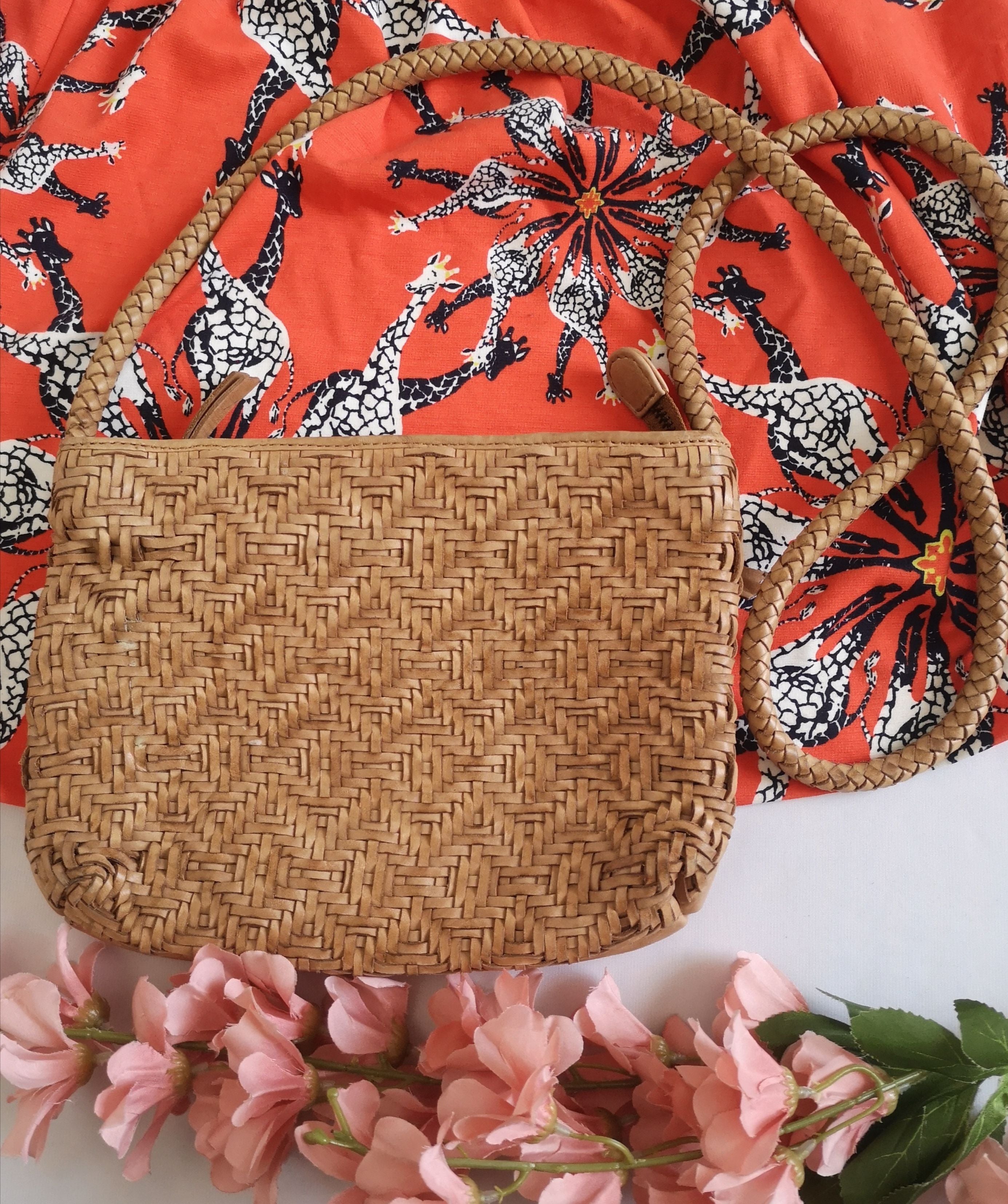 Cartera de cuero tipo bandolera