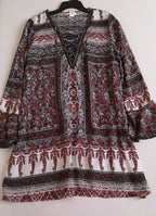 Vestido con cintas adelante