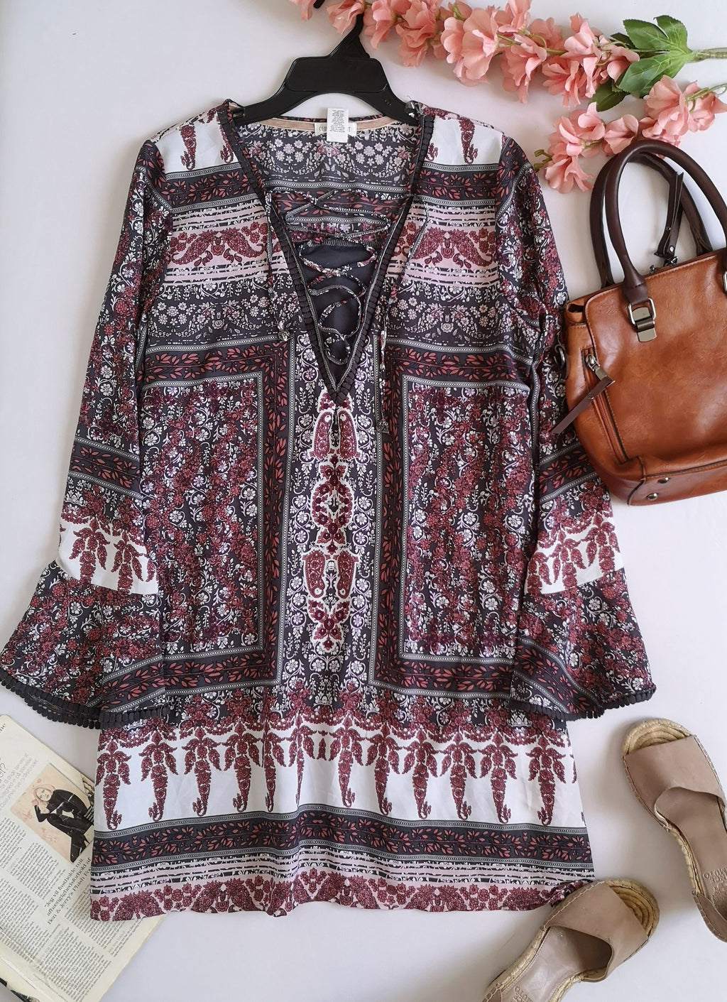 Vestido con cintas adelante