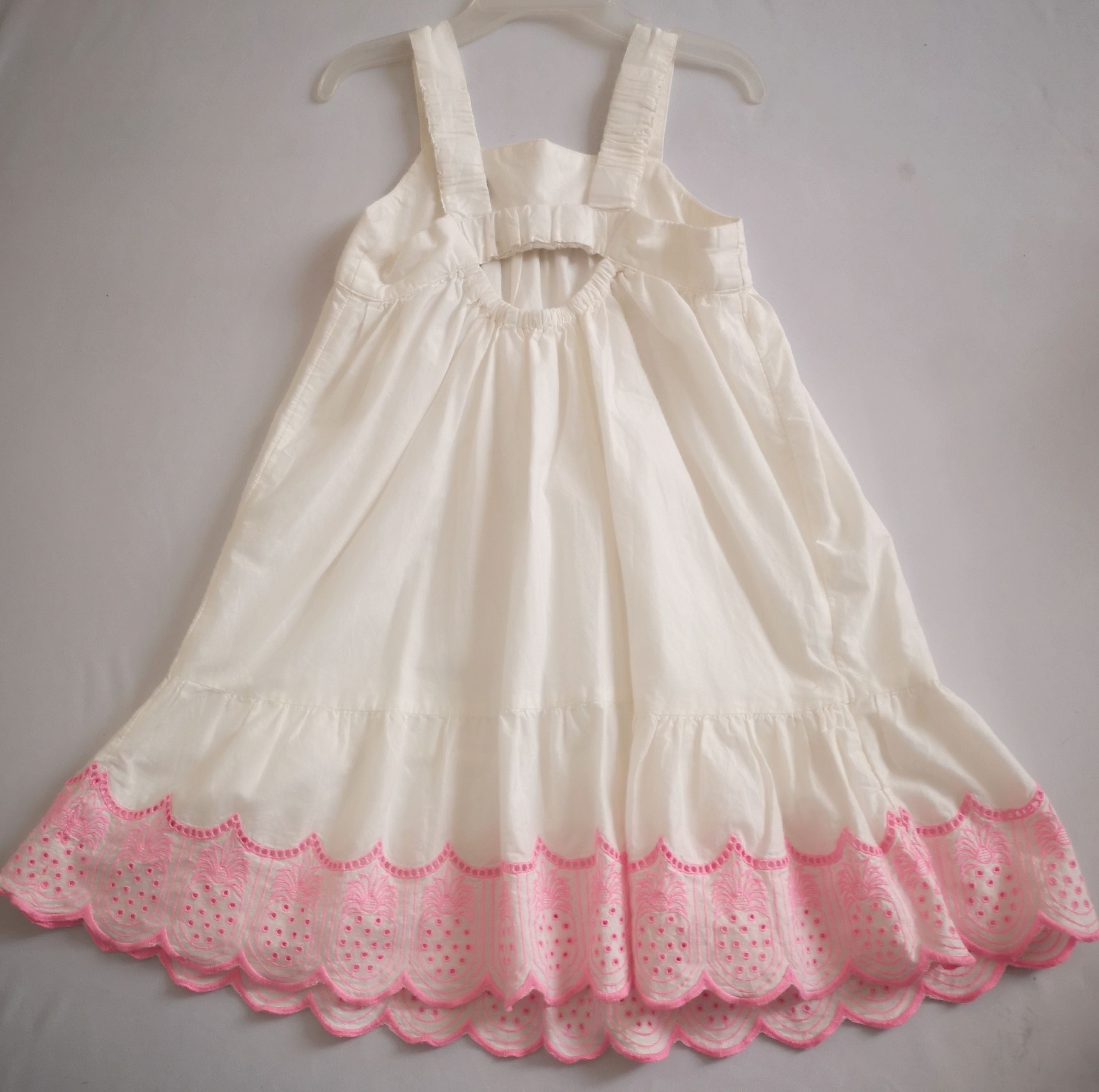 Vestido bordado de abajo ❤️