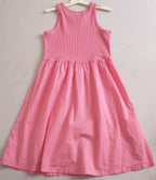Vestido de algodón incluye cincho