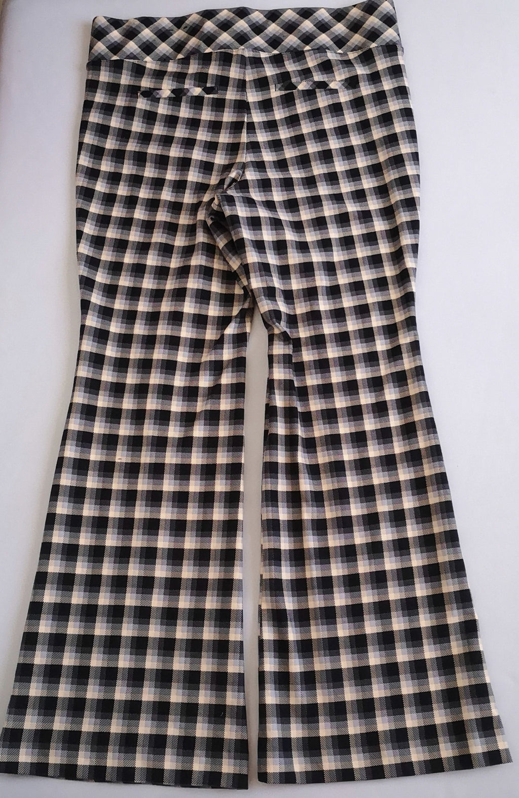 Pantalón campana y blusa con botones a un lado 💙