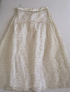 Falda de organza y blusa con zipper a un lado