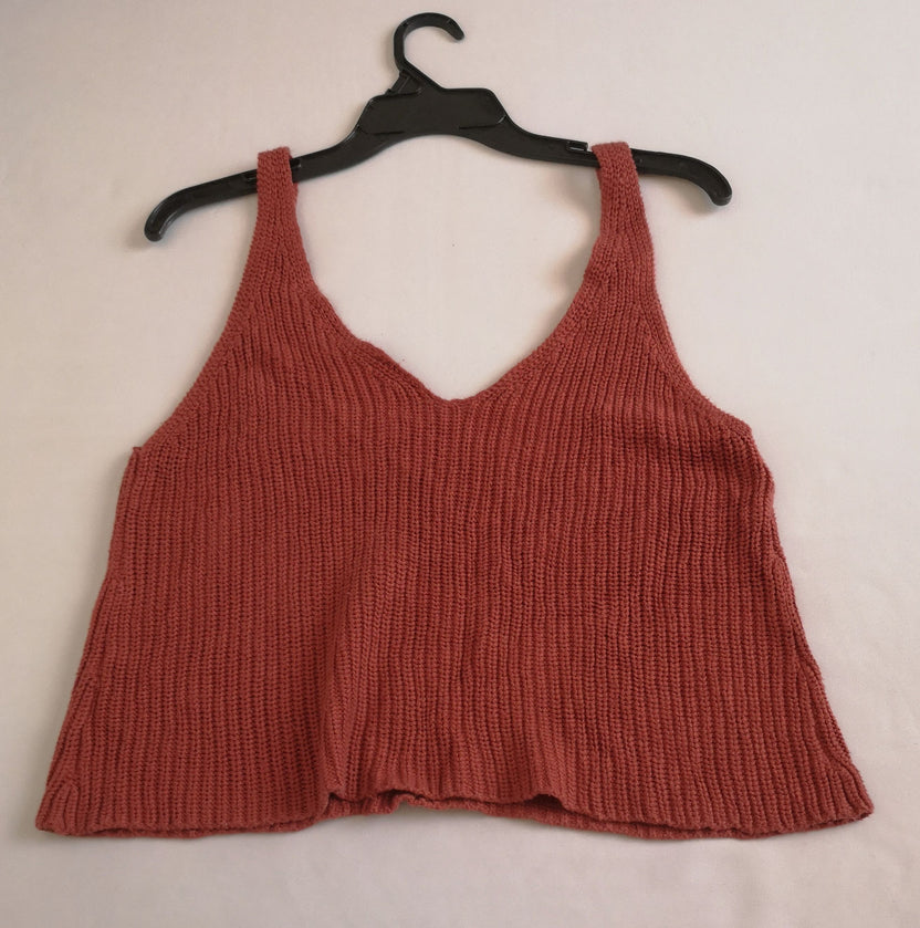 Blusa tejida incluye cartera tipo mensajera