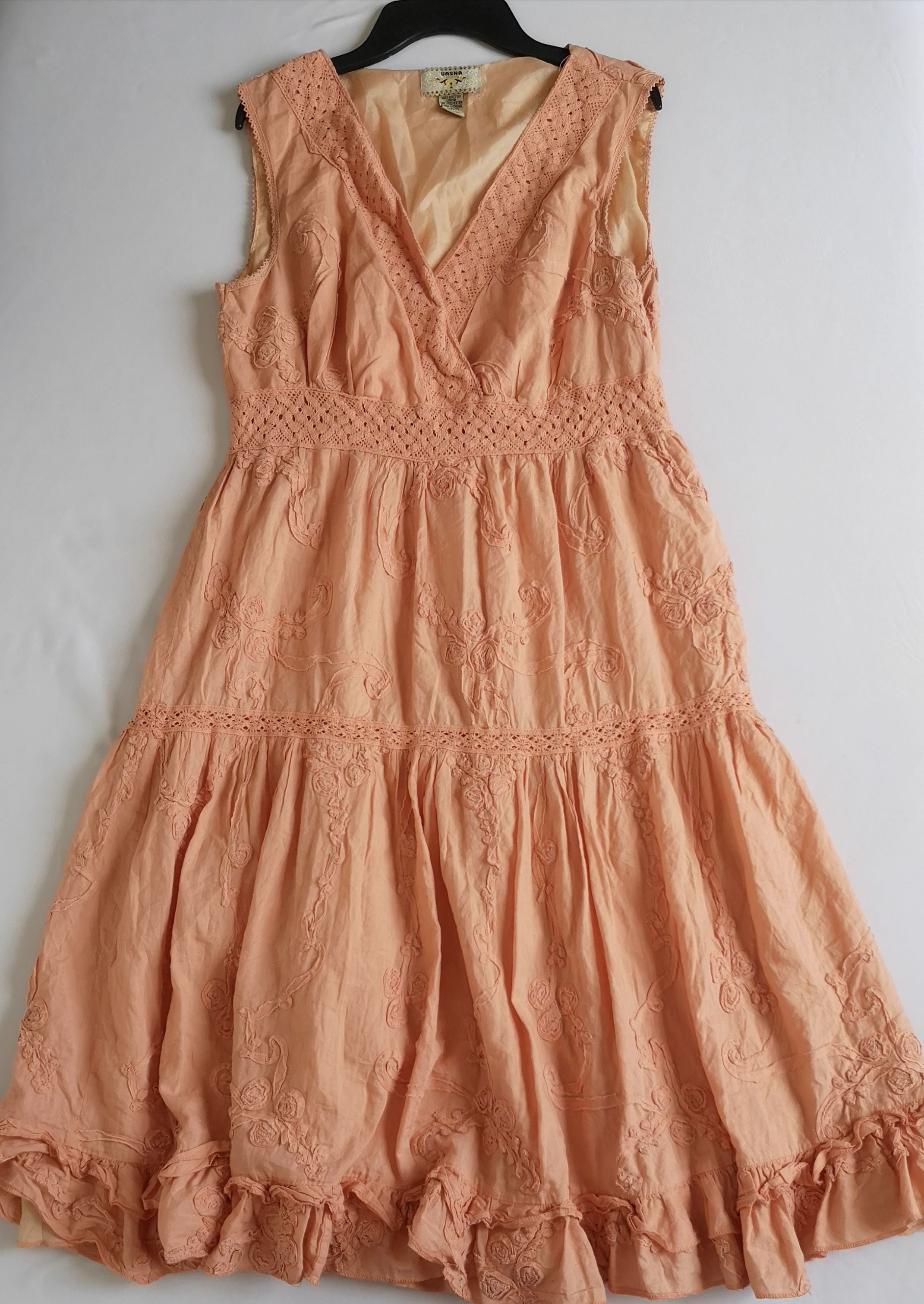 Vestido midi incluye cincho