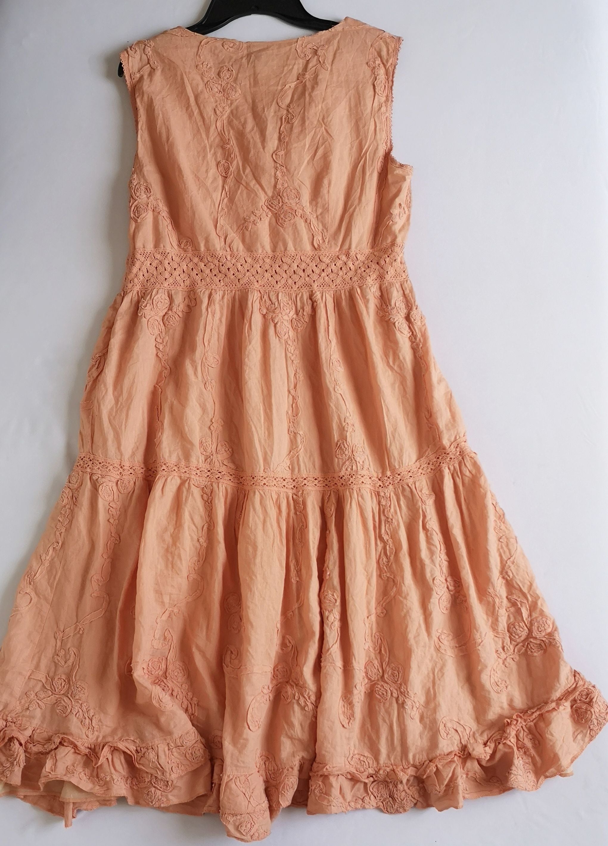 Vestido midi incluye cincho