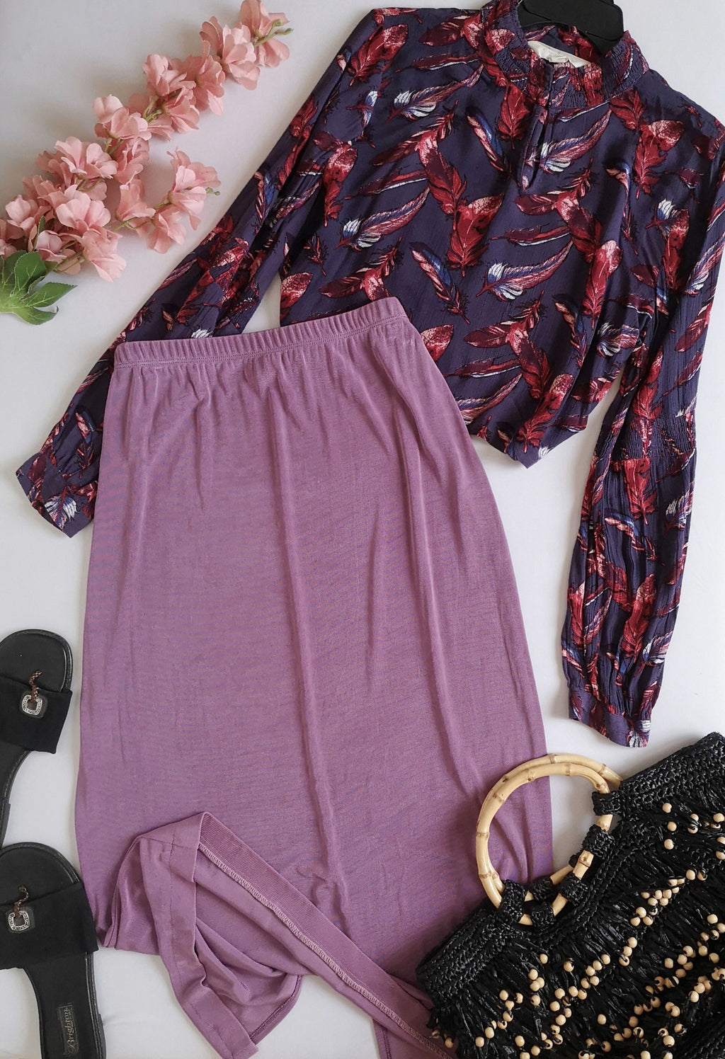 Blusa corta con falda al tobillo