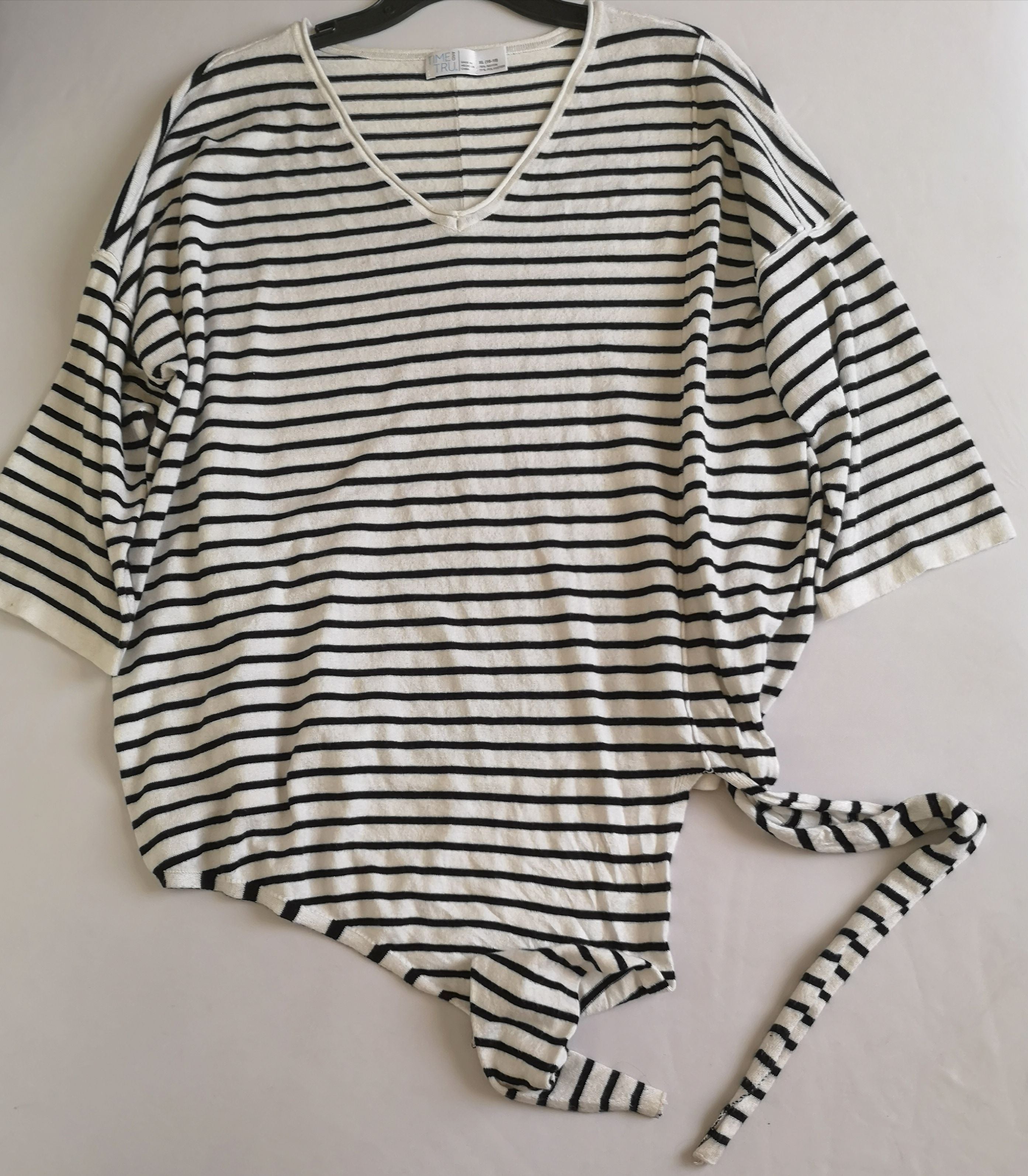 Blusa con nudo