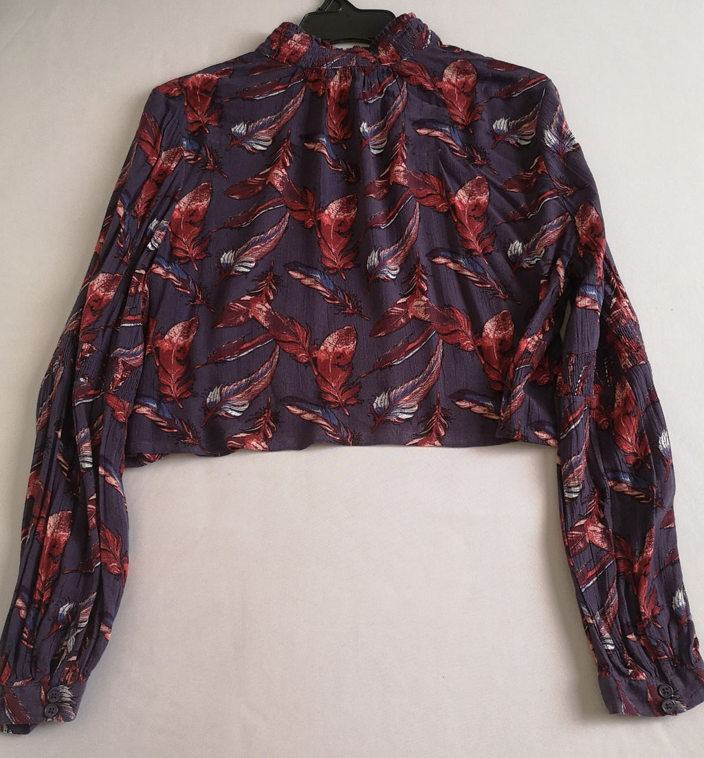 Blusa corta con falda al tobillo