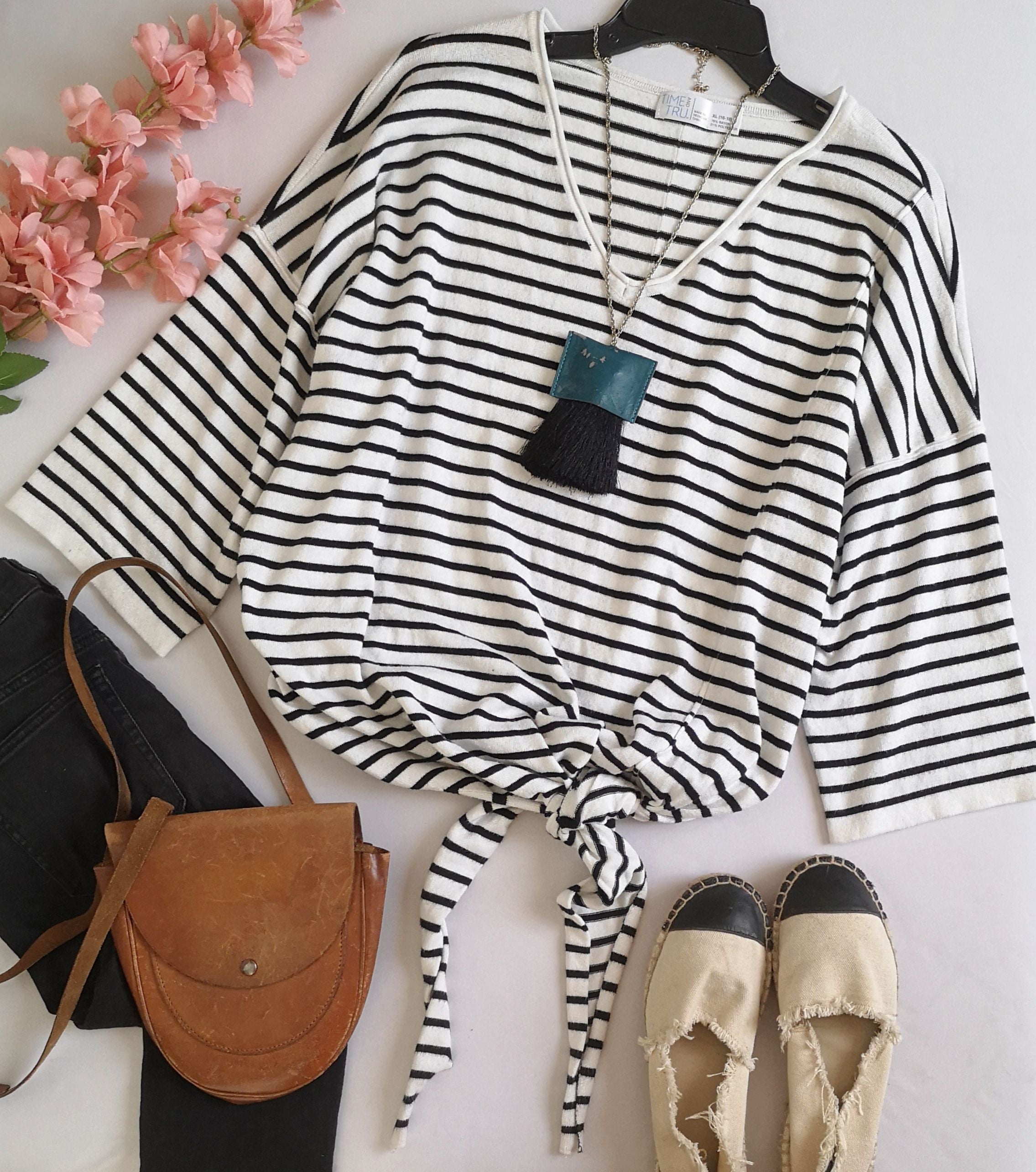 Blusa con nudo