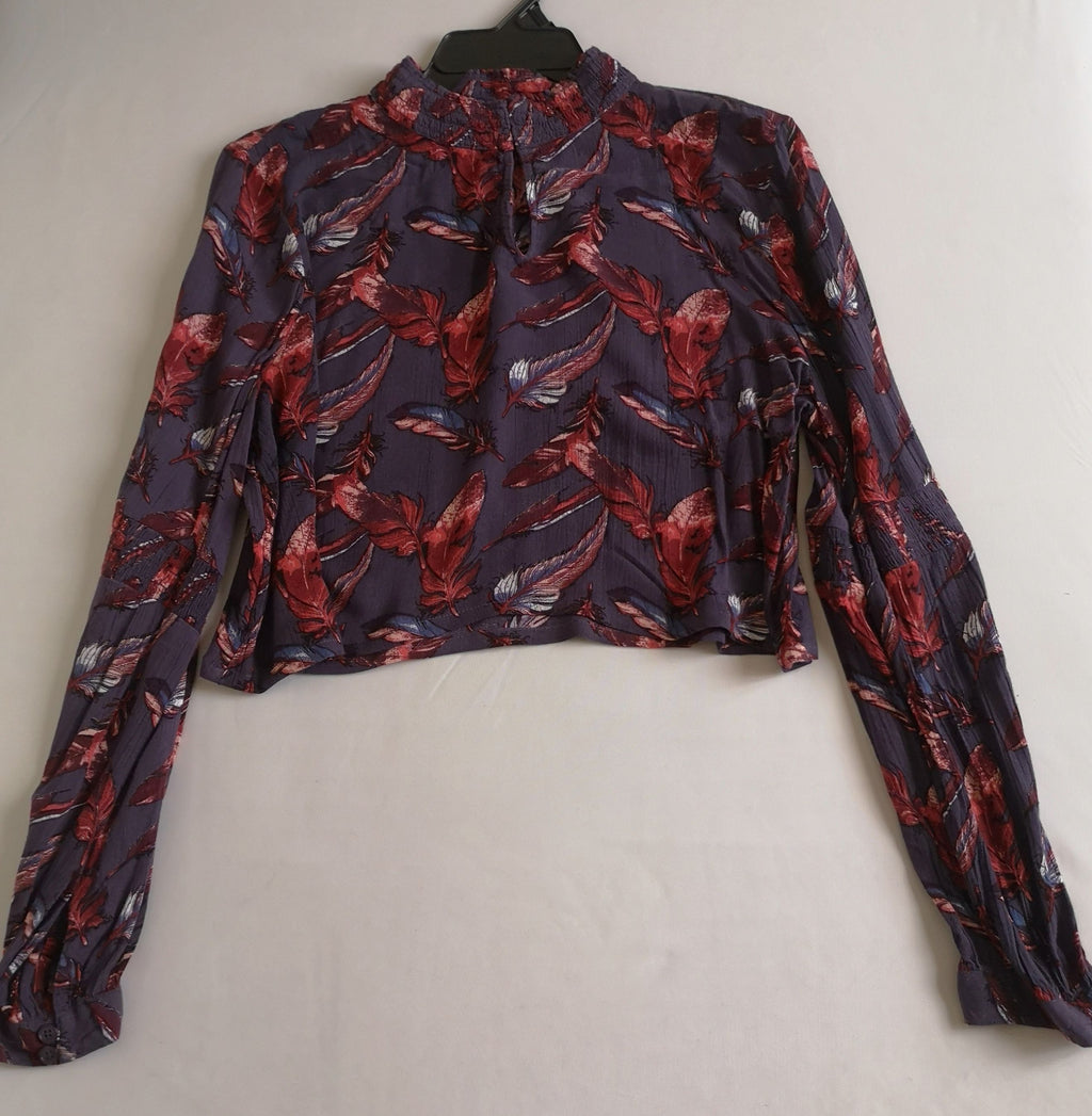 Blusa corta con falda al tobillo