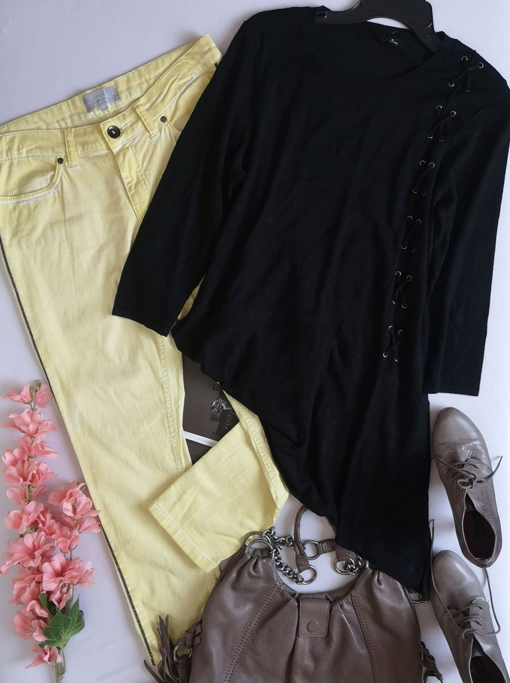Blusa larga asimétrica con jeans