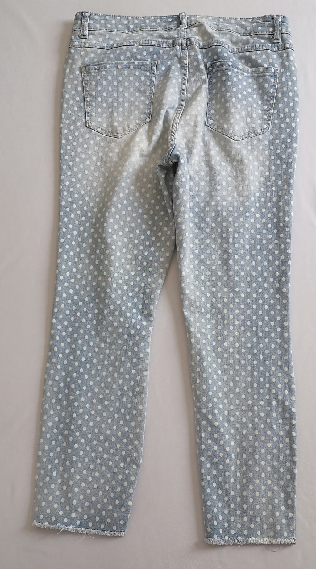 Jeans skinny con blusa holgada