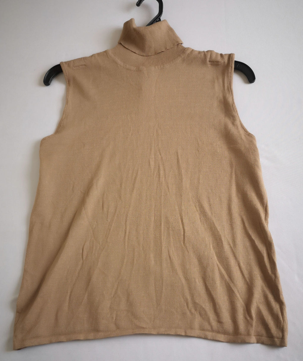 Blusa cuello alto con Pantalón tipo cargo ⚓