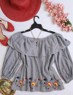 Blusa hombros descubiertos estilo holgado