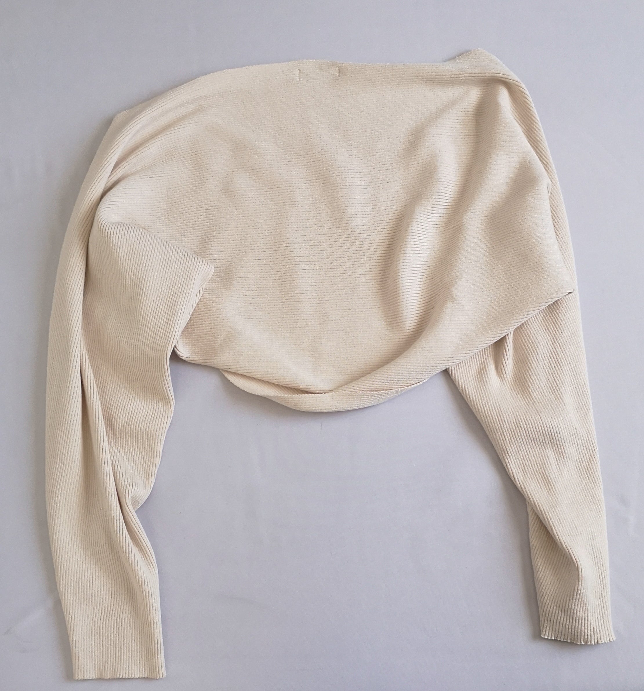 Cárdigan corto y MaxiVestido