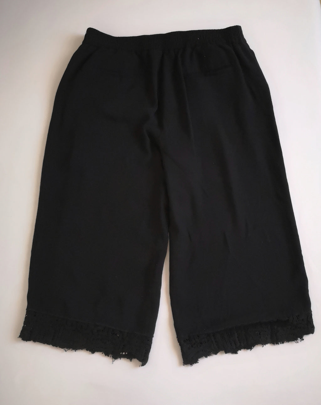 Blusa de encaje y pantalón corto ⚓