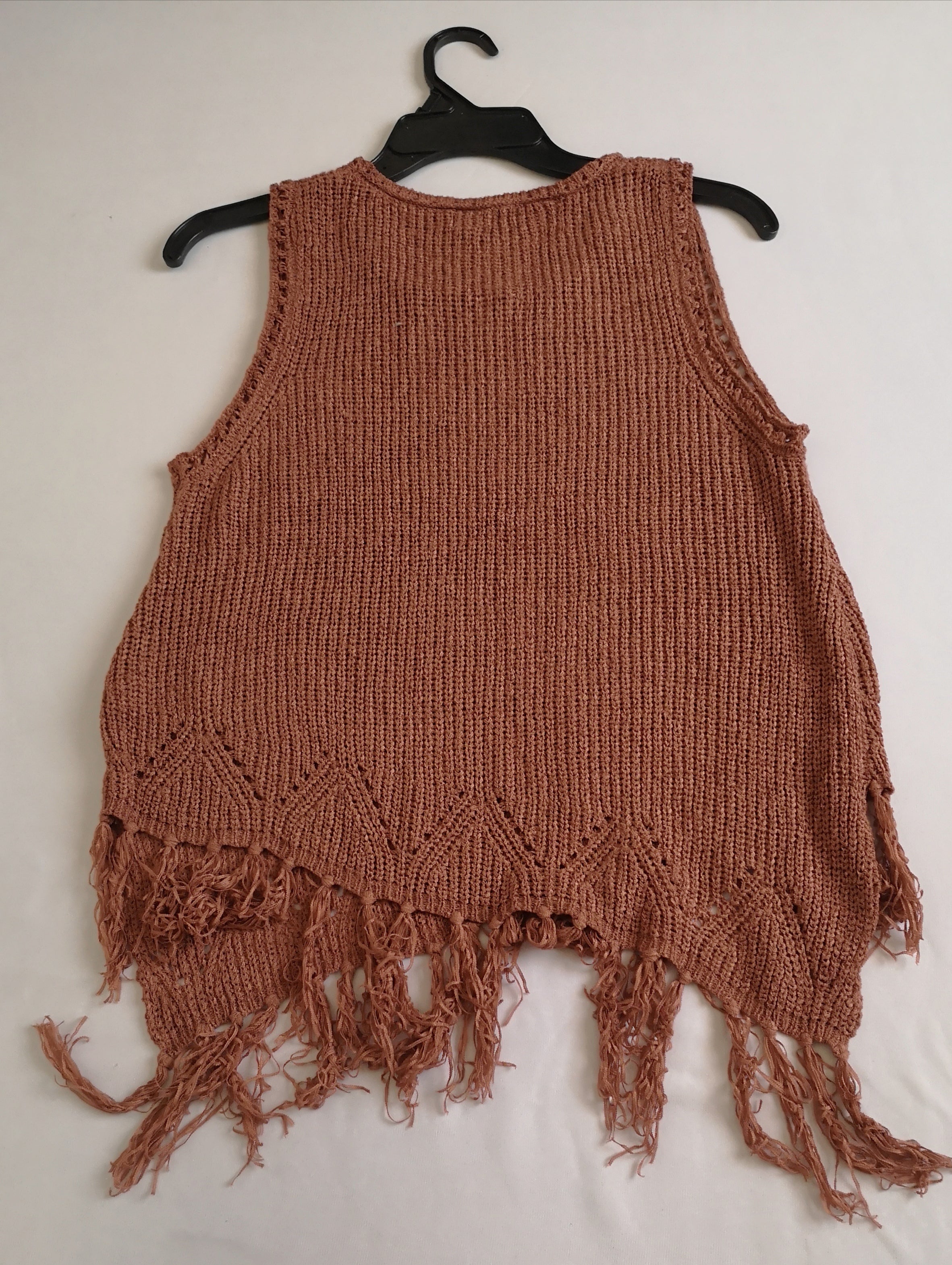 Blusa con flecos y maxifalda ⚓