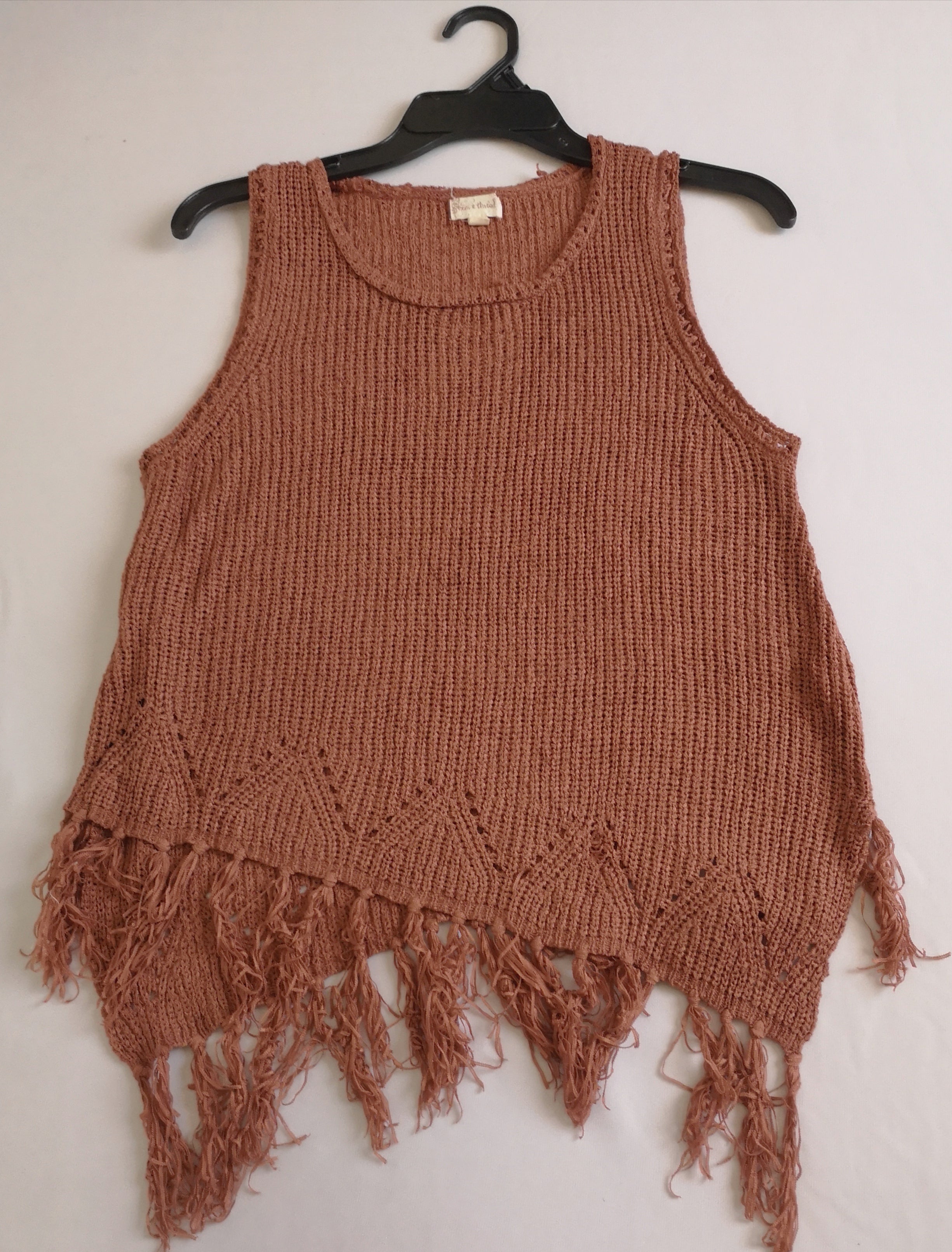 Blusa con flecos y maxifalda ⚓