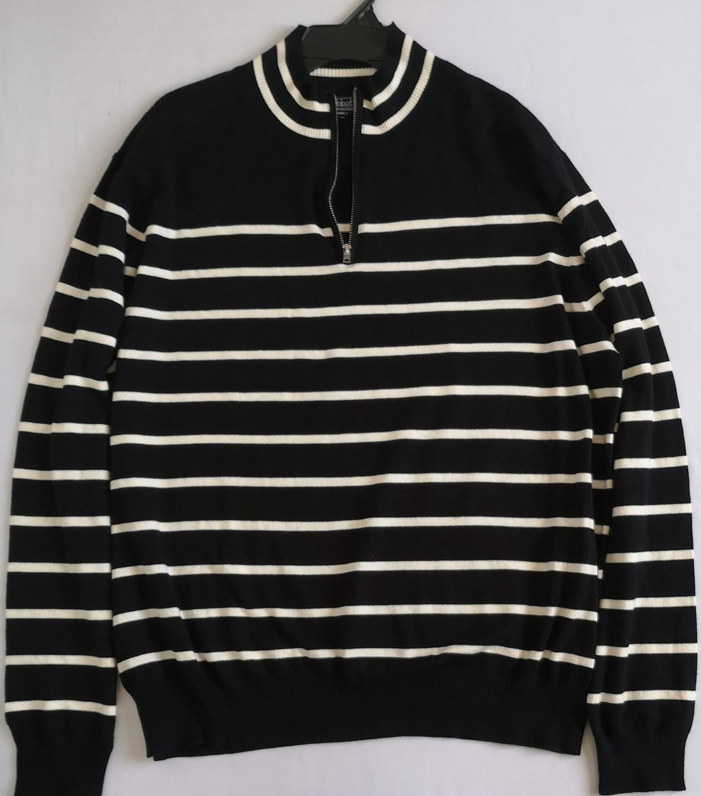 Sueter con zipper en el cuello