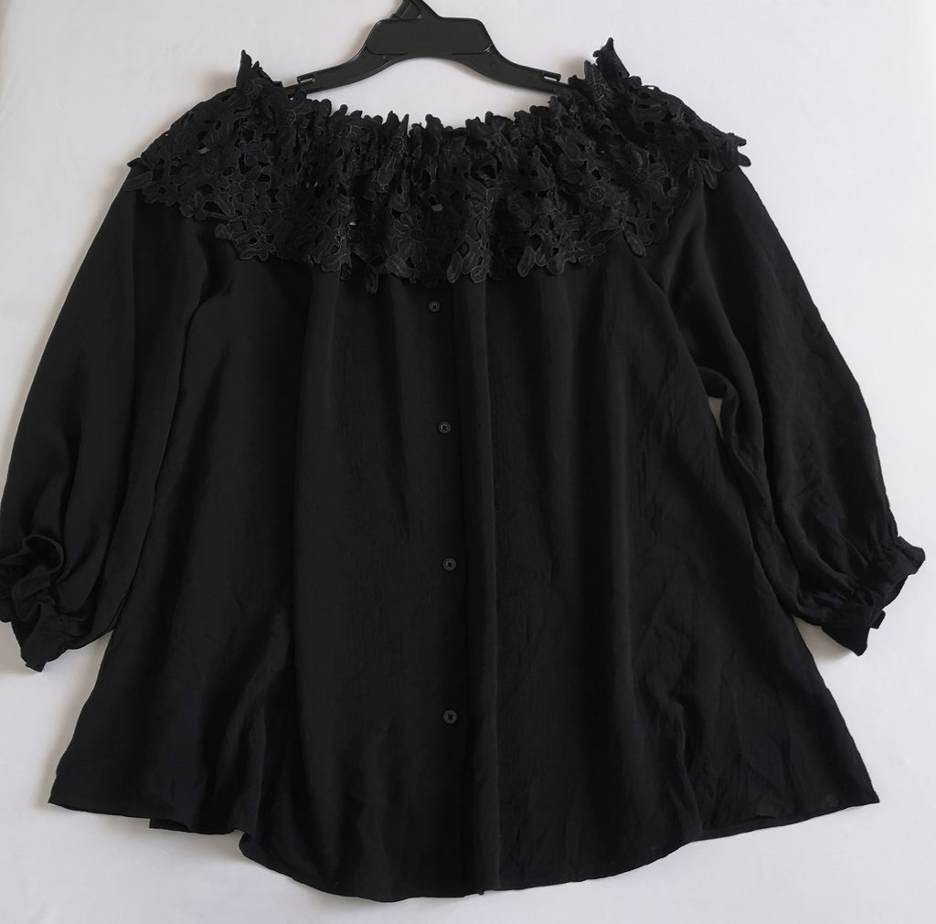 Blusa con encaje arriba