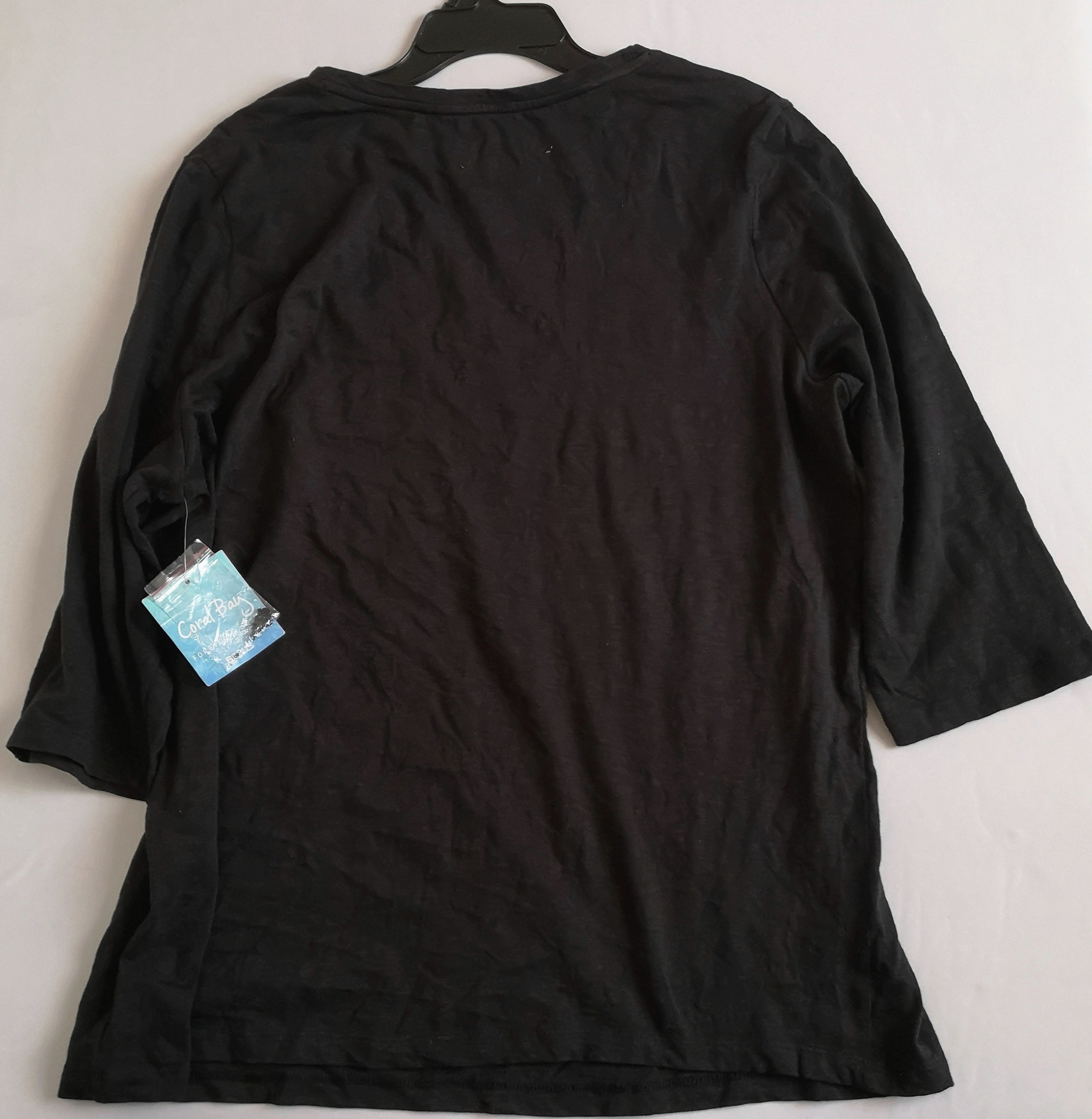 Blusa nueva bordada y falda con short adentro