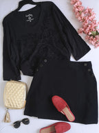 Blusa nueva bordada y falda con short adentro