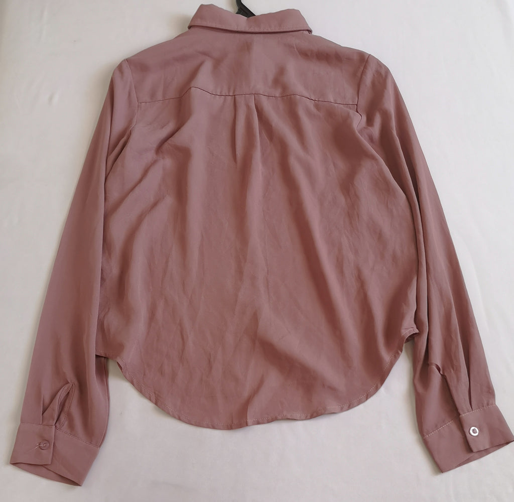 Blusa de chifon con cinto