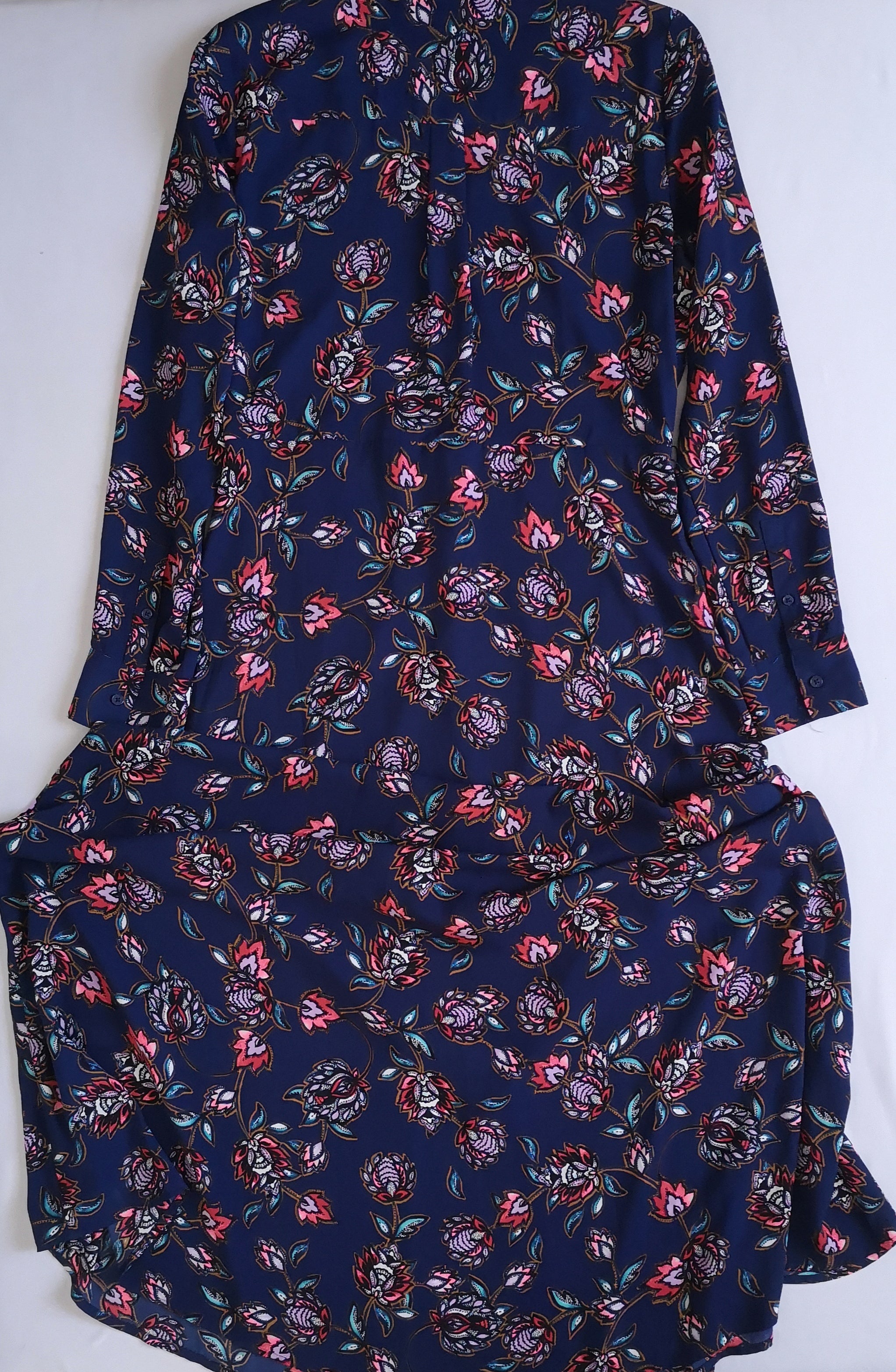 MaxiVestido con botones adelante incluye cincho