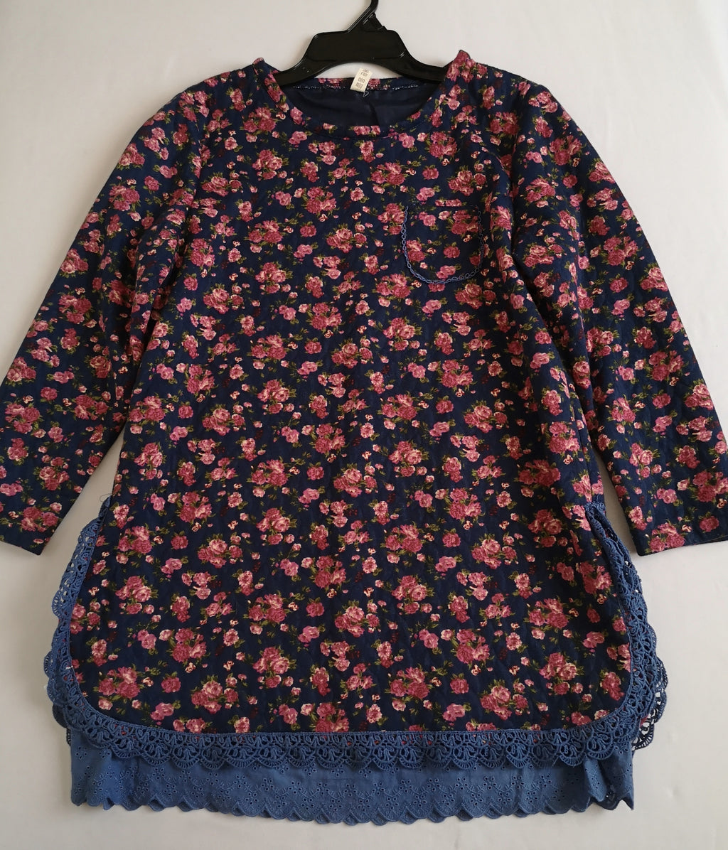 Blusa larga tipo acolchada incluye cincho