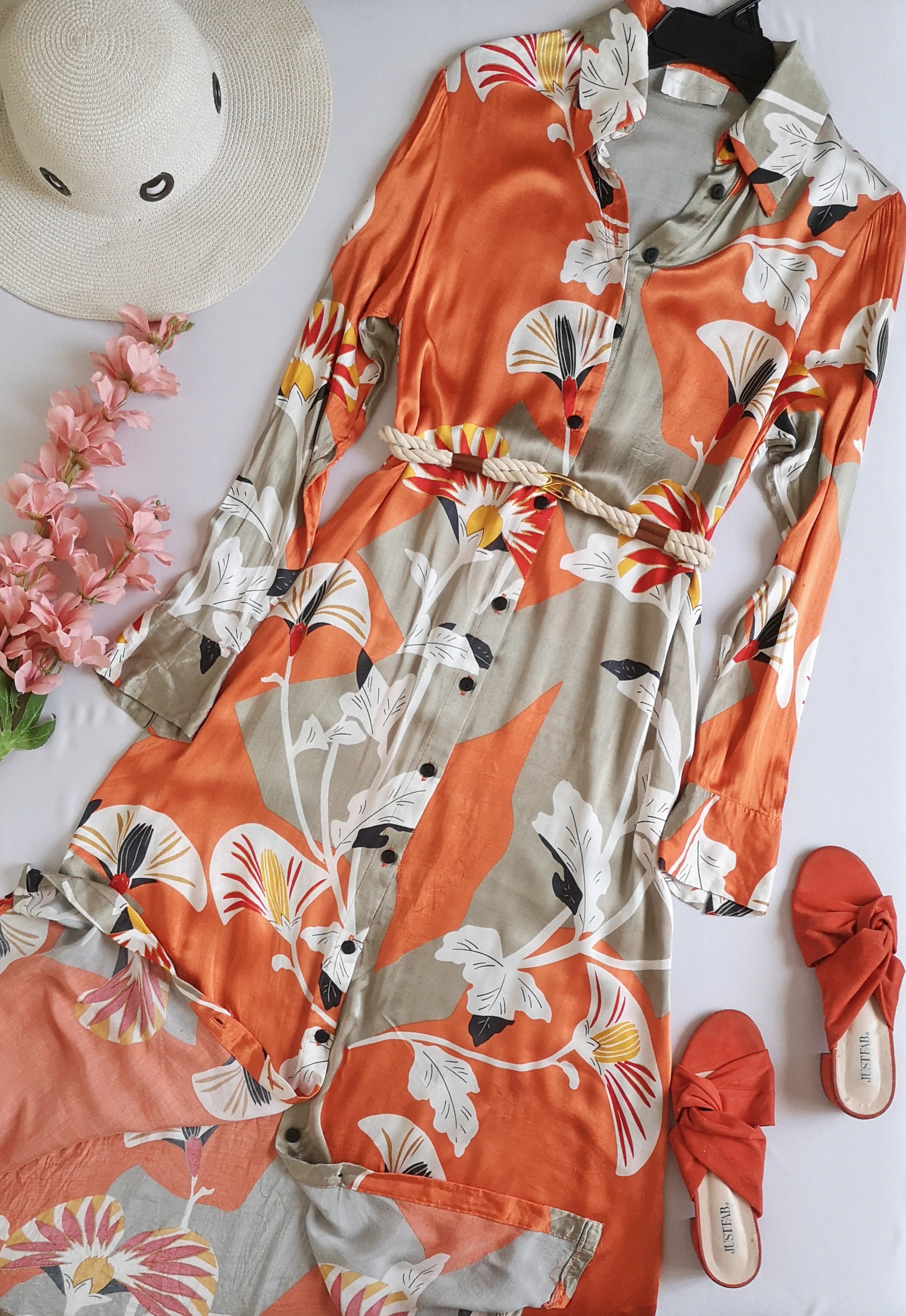 Vestido tipo seda incluye cincho