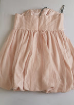 Vestido strapless de tul incluye cincho