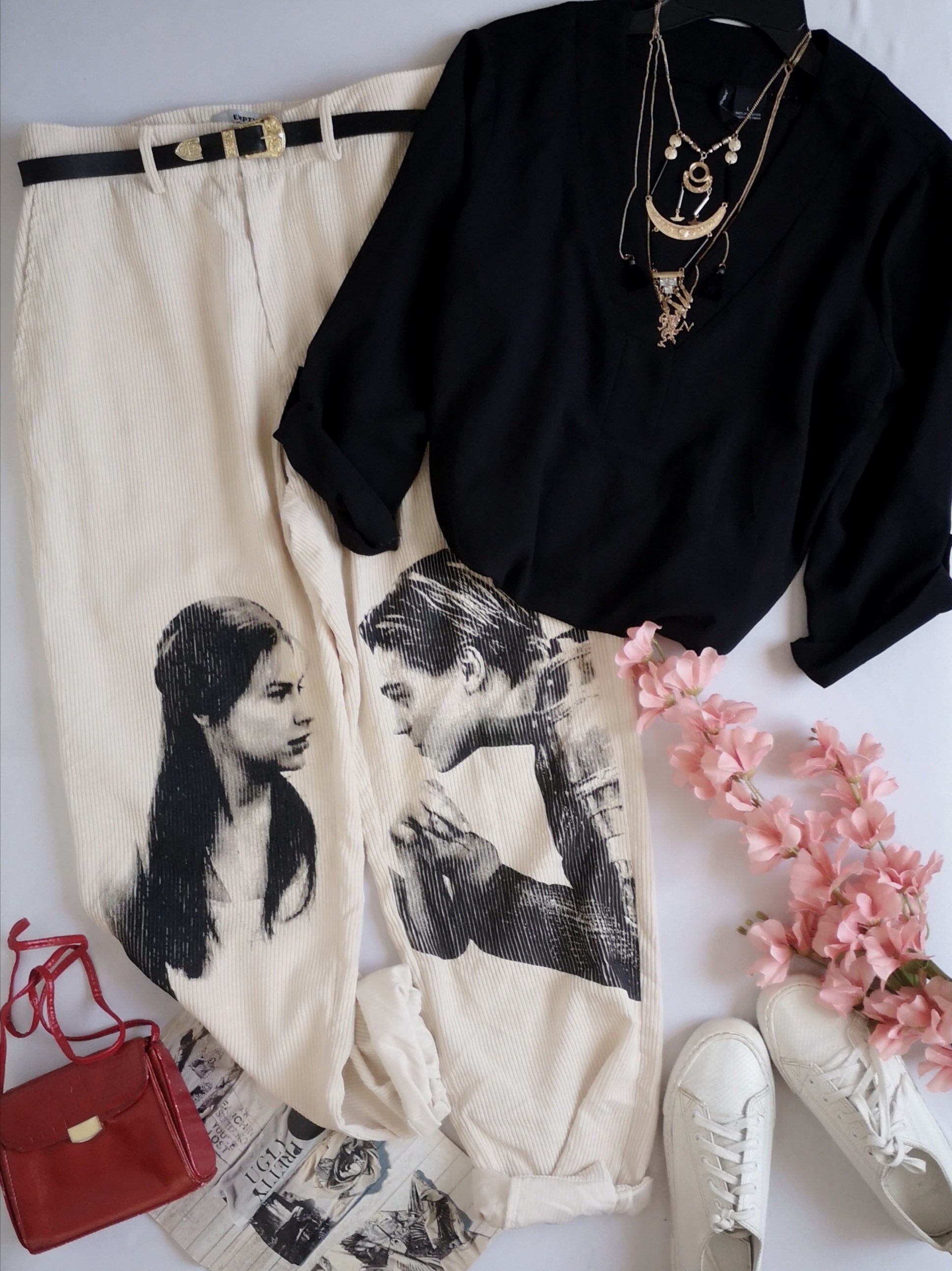 Blusa cuello en V con pantalón de corduroy ❤️