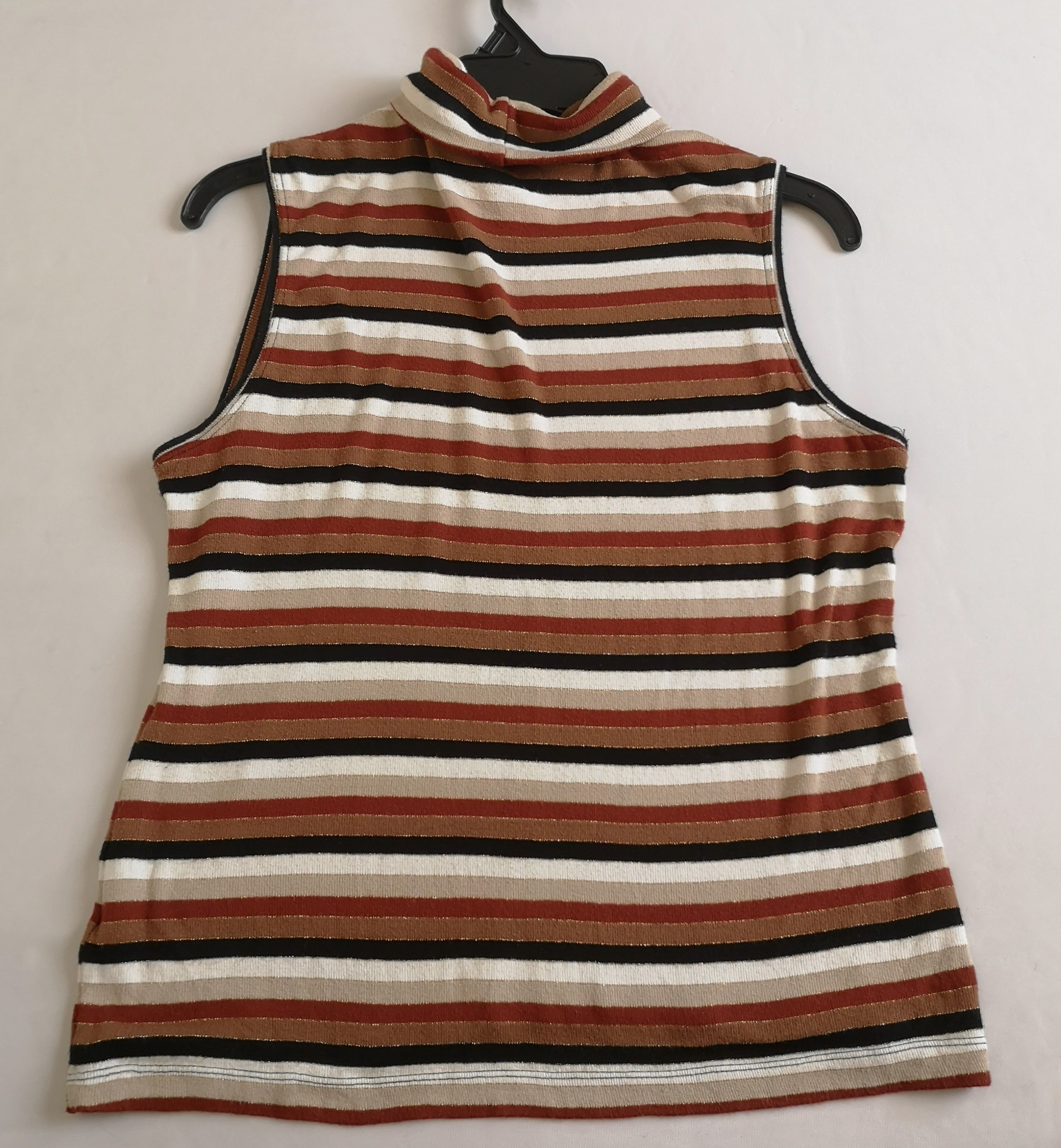Blusa sin mangas con pantalón tipo jogger ⚓