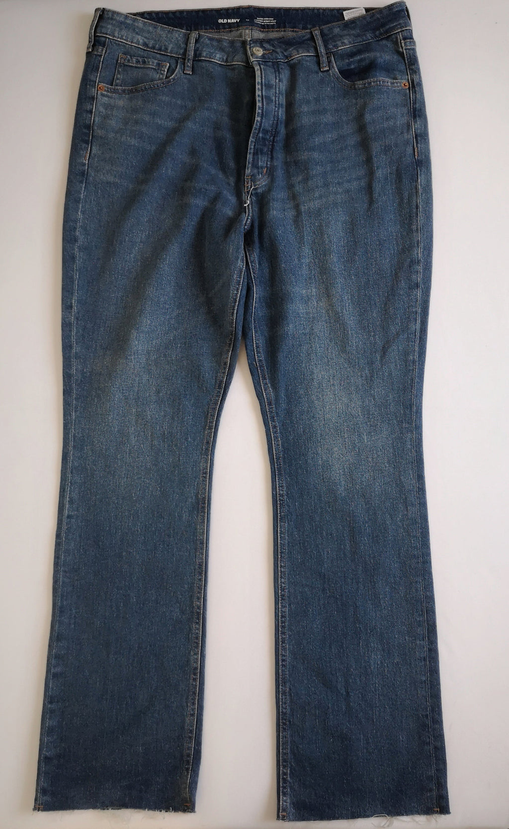 Jeans bootcut con blusa manga larga