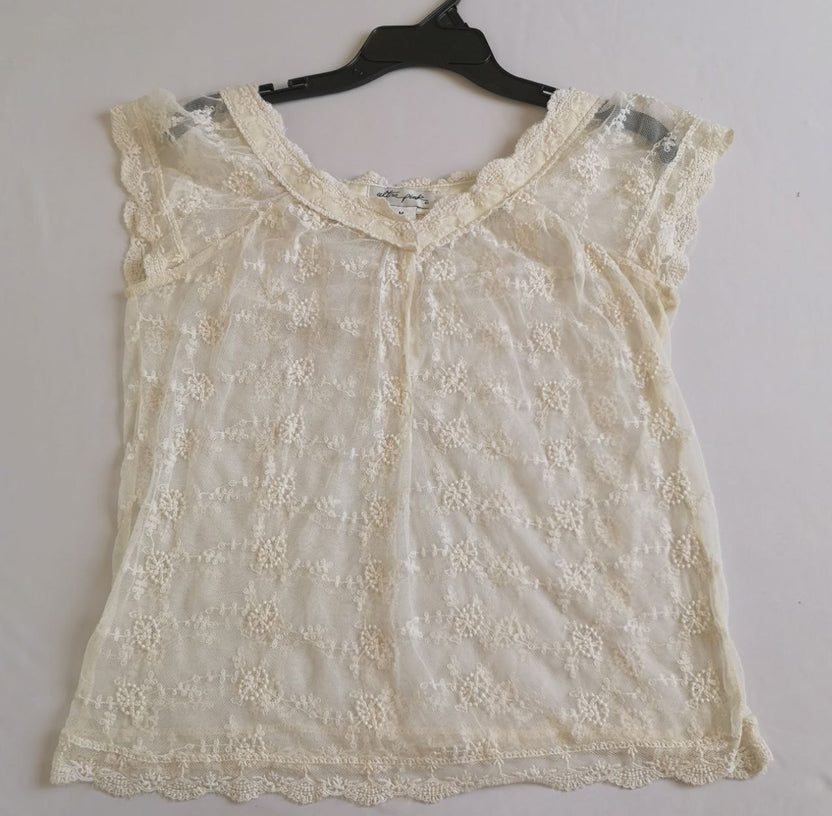 Falda tipo tubo con blusa de tul ⚓