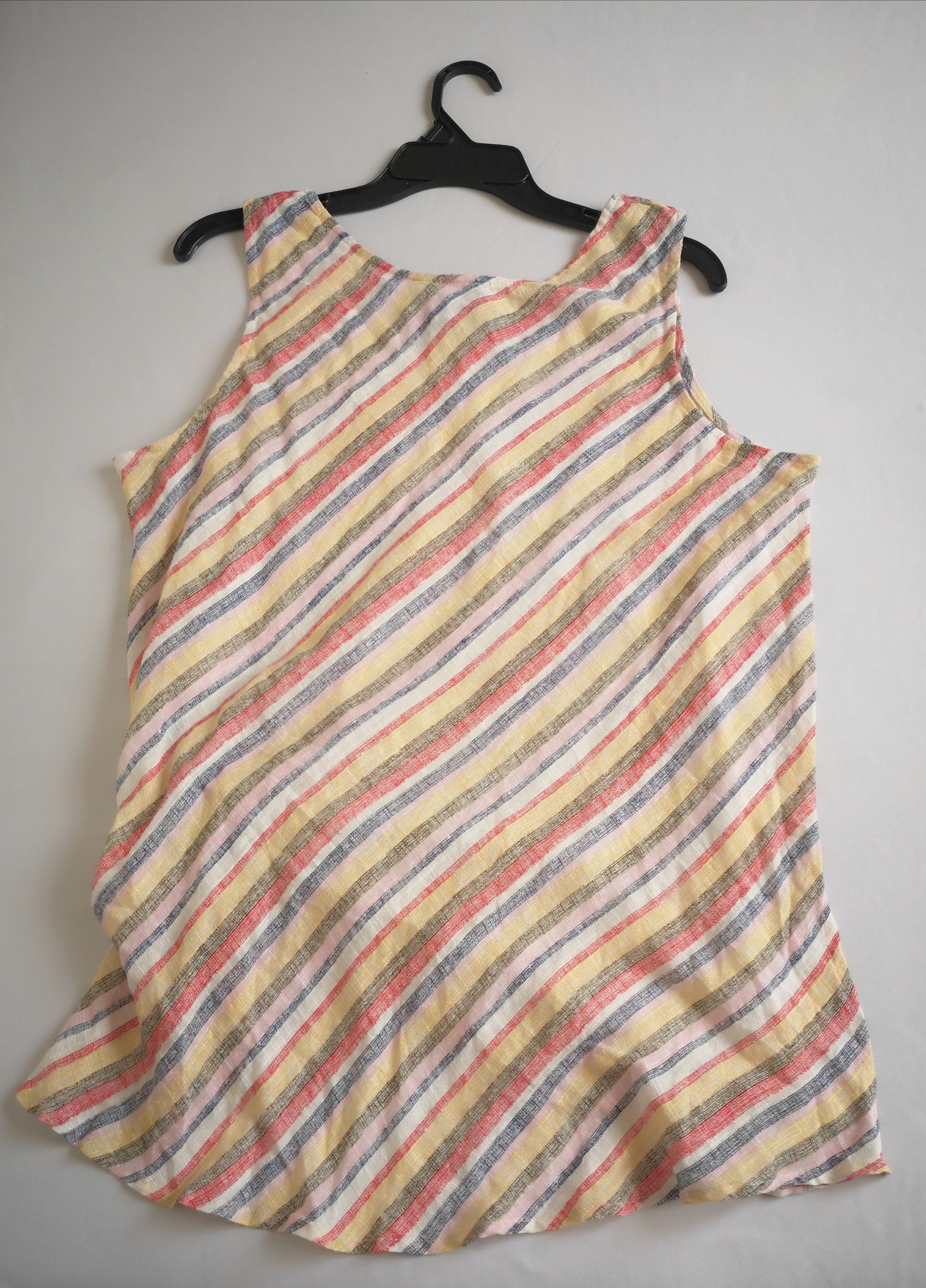 Blusa sin mangas con short
