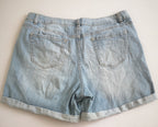 Short de lona y blusa con elástico arriba