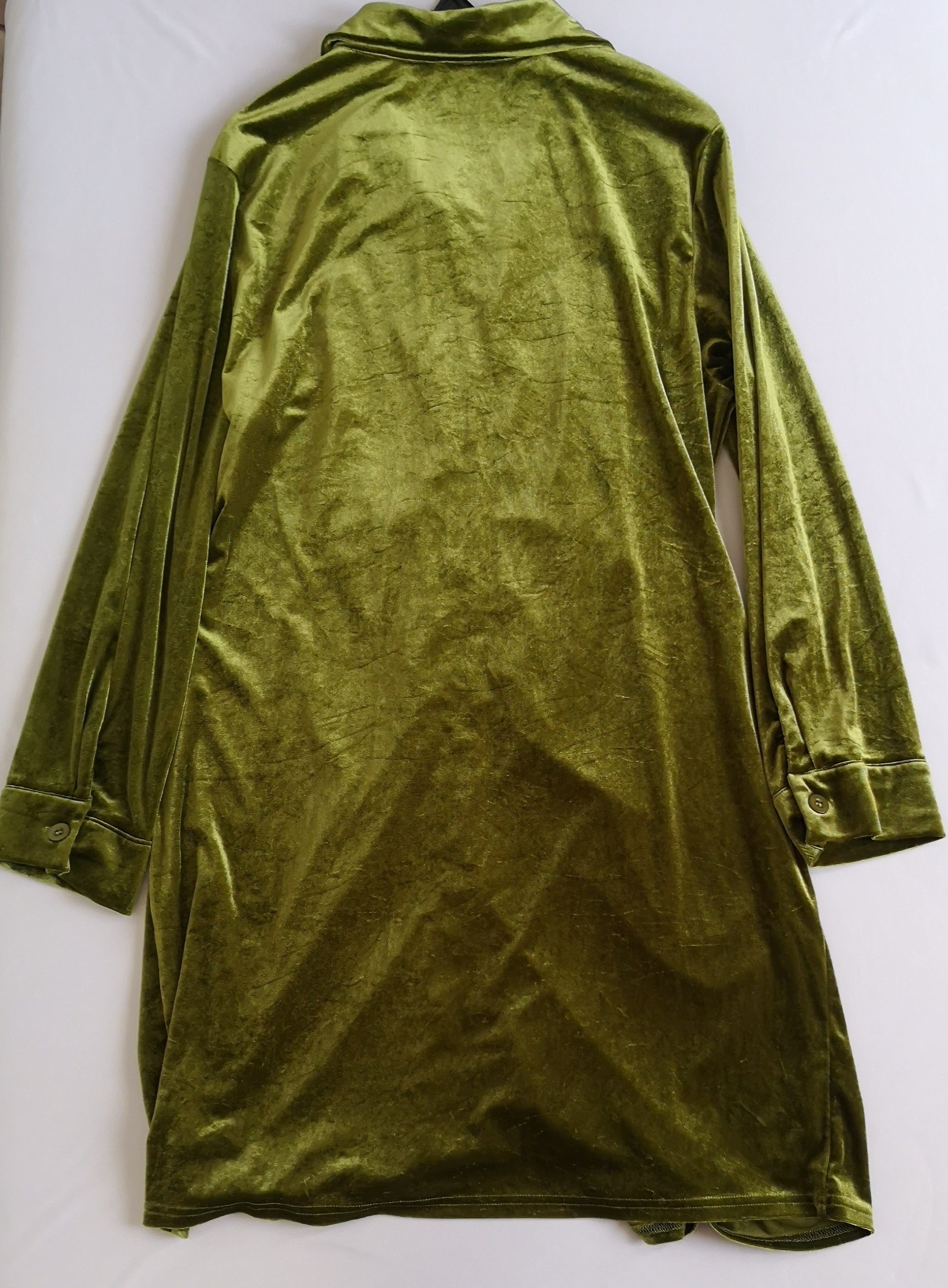 Vestido de terciopelo incluye cincho