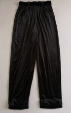 Pantalón de terciopelo y blusa tipo suéter